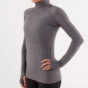 LULULEMON ATHLETICA RUN SWIFTLY TURTLENECK